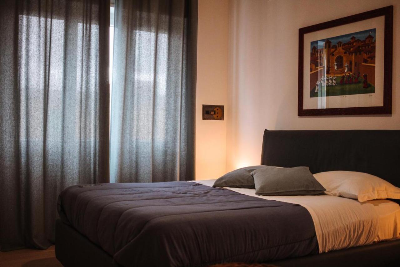 Carnale Guest House Salerno Exteriör bild